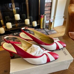 Vintage Bruno Magli sling backs Size 8.5 US